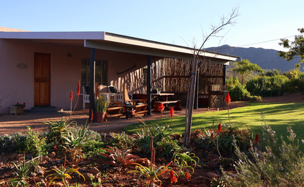 Dove Cottage (Pet Friendly)