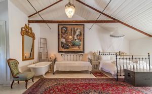 Luxury Honeymoon Loft