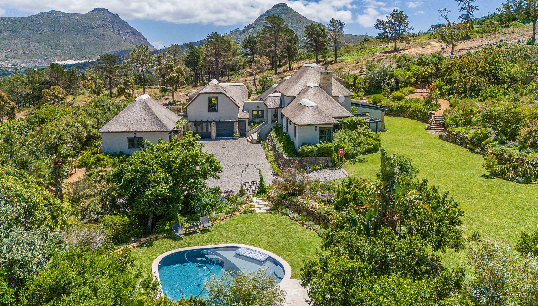 A magical, mountain hideaway in Hout Bay