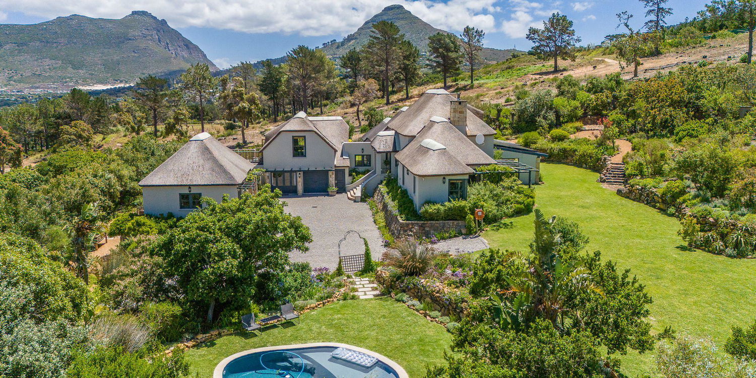 A magical, mountain hideaway in Hout Bay