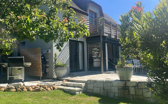 Beau’s Cape Terrace