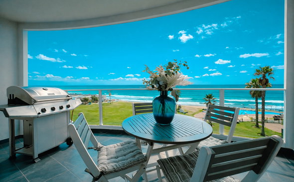 Beach Club 205