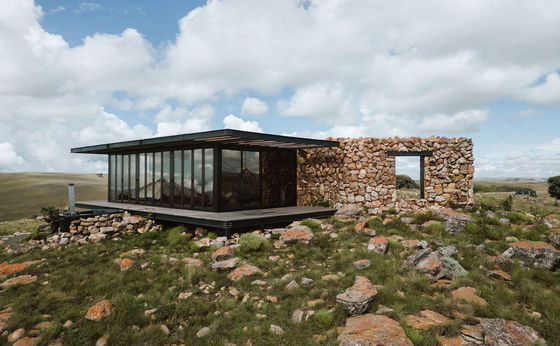 Eagle View One - א ALEPH