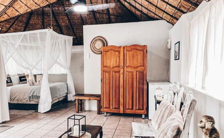 Riverside Suites