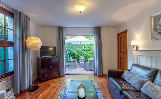 Ground Floor Suite