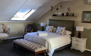 Self-Catering (Upstairs)