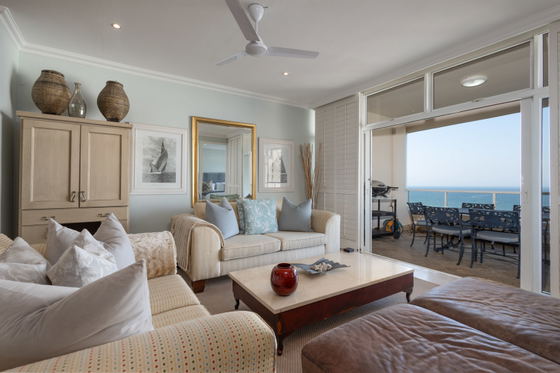 Lounge area