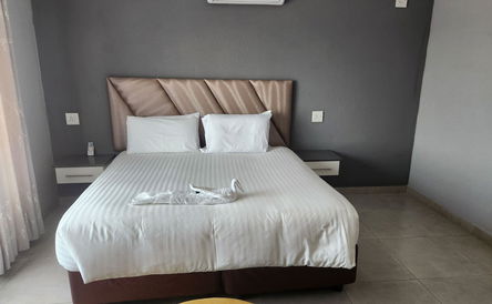 Superior King/Twin Room with Balcony