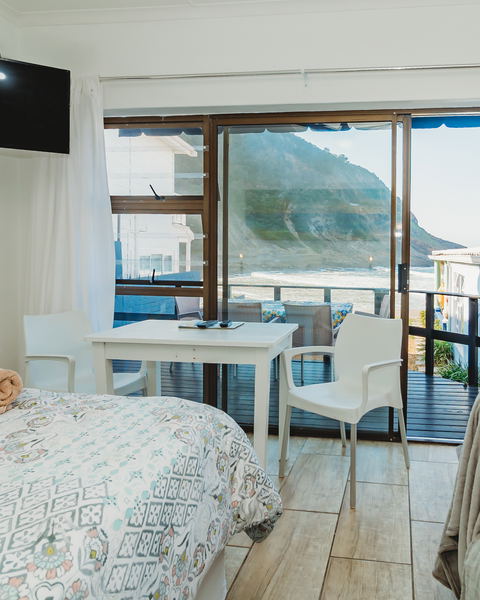 affordable beach accommodation George