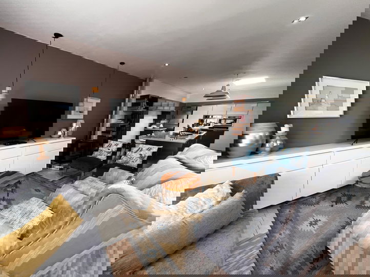 Apartment 22