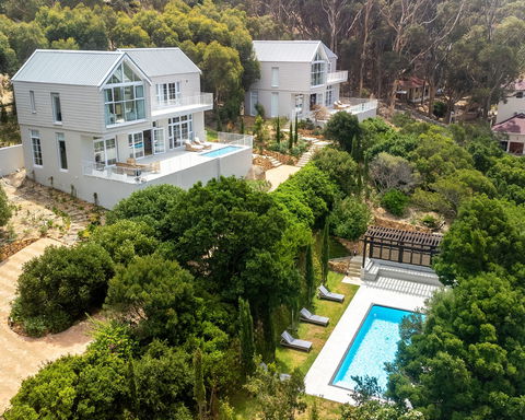 Secluded Gardens