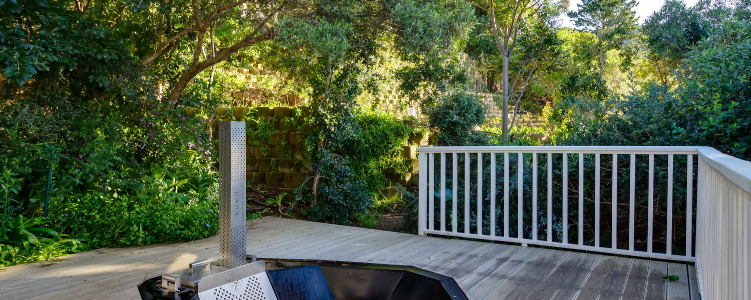 Elevated Luxury Amidst the Oaks