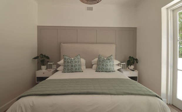 bedroom suite at robertson manor