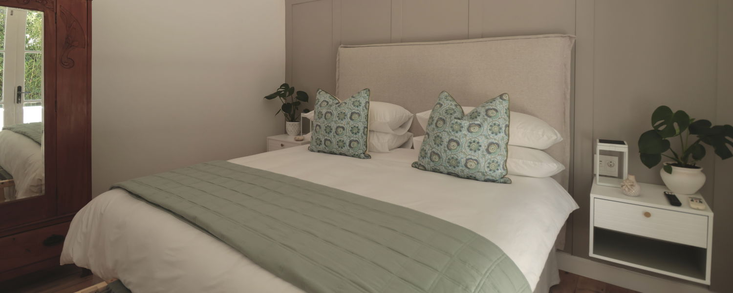 bedroom at robertson manor