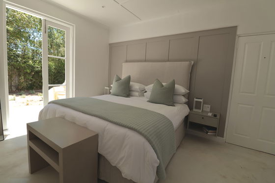 bedroom at robertson manor