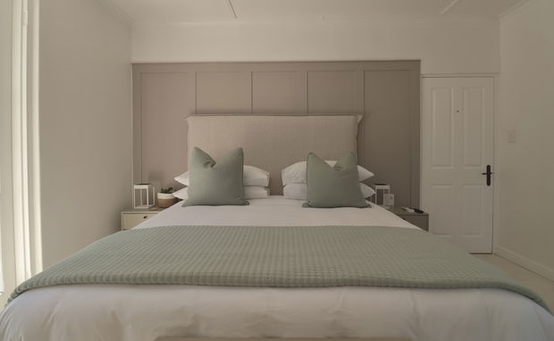 bedroom at robertson manor