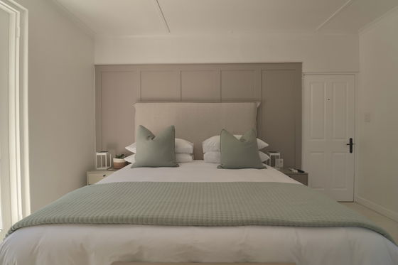 bedroom at robertson manor