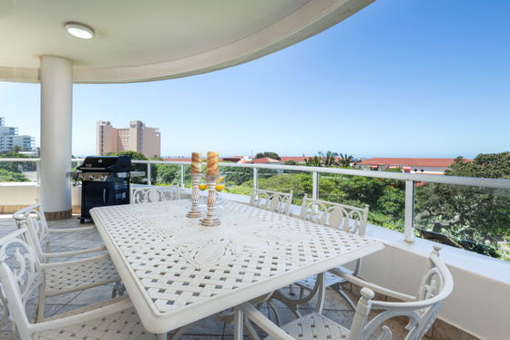 Balcony dining area