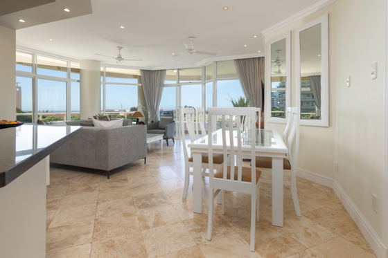 Dining area / Living room