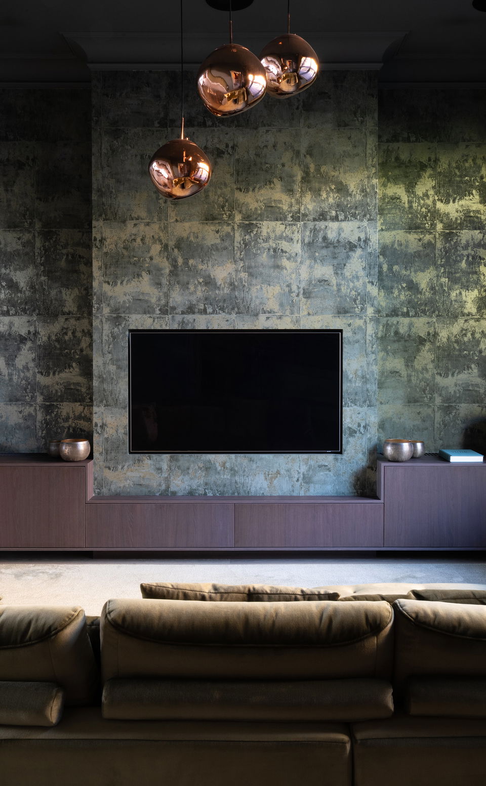 Distinctive character