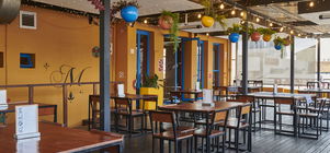 Live Music Every Weekend 🎵