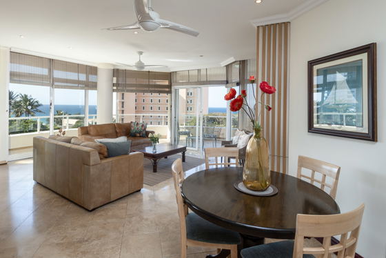 Dining area / Living room