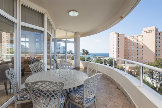 Balcony dining area