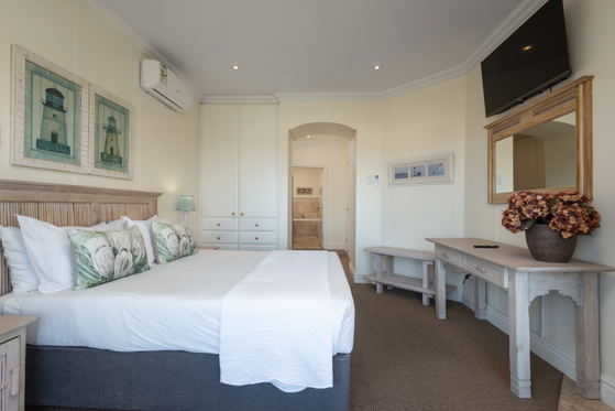 Main en suite