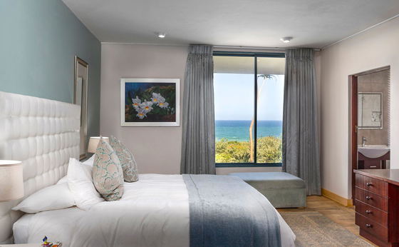 Theo Suite (Queen Sea Facing)