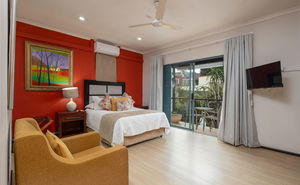 Anstey’s Suite (Standard King Sea Facing)