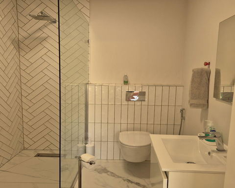 En-suite bathroom