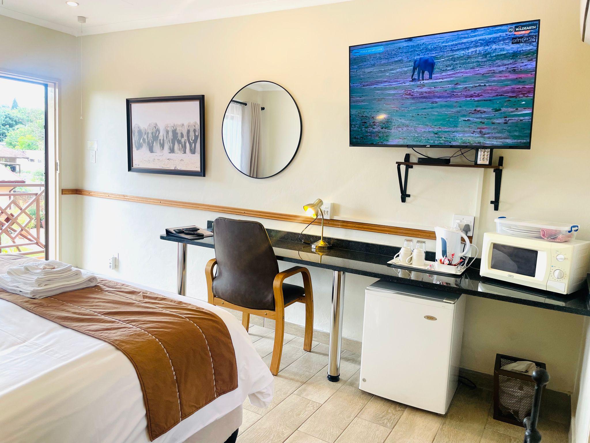 Standard Twin/King-size Room - Clubview Guest House