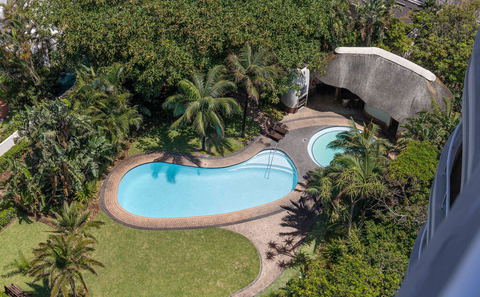 Communal pool and garden