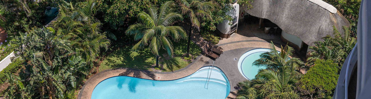 Communal pool and garden