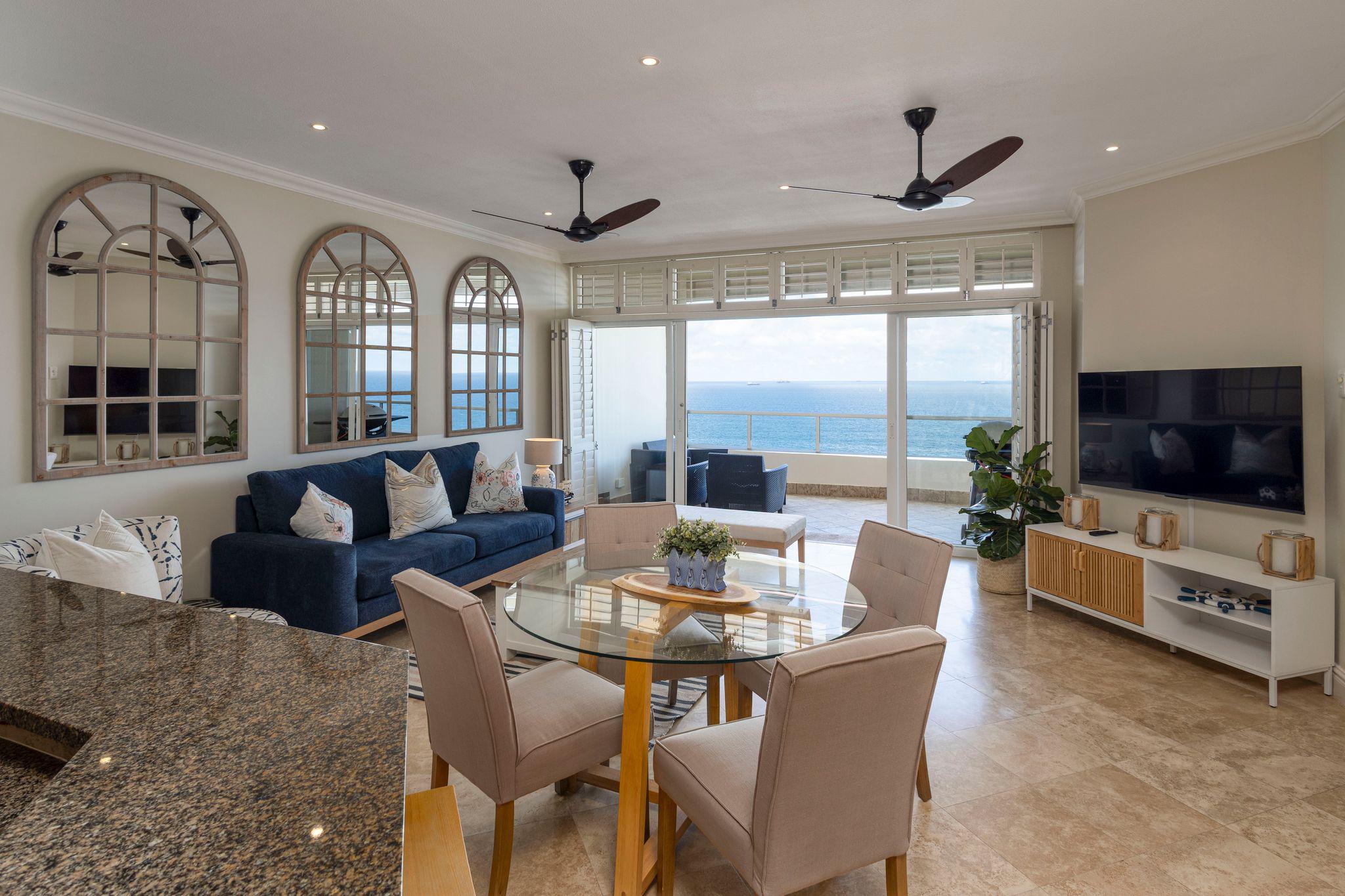 Dining area / Living room