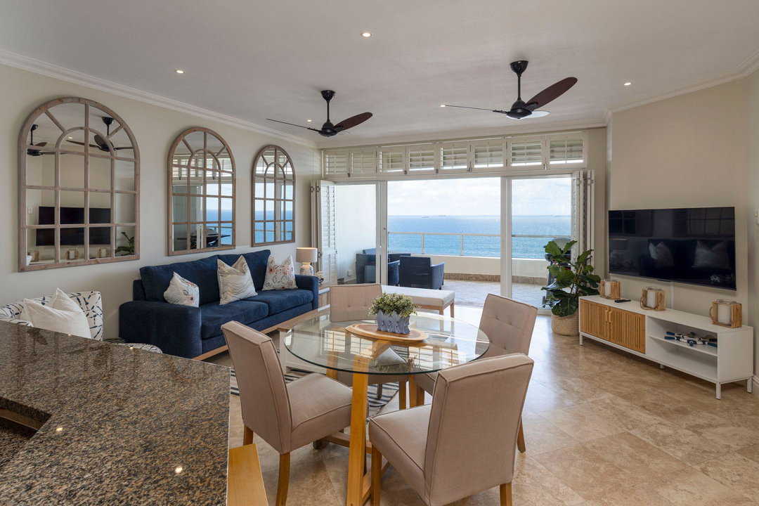 Dining area / Living room