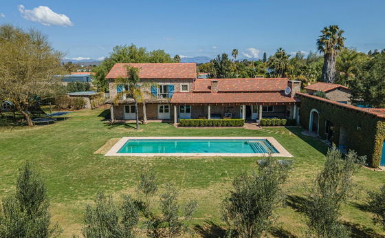 Hartland 3-Bedroom Manor House