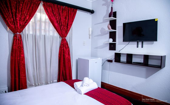 Classic Queen Room