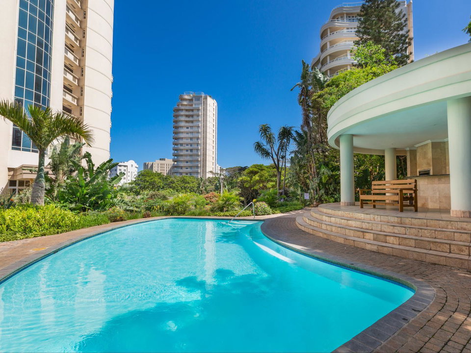 Communal pool and garden