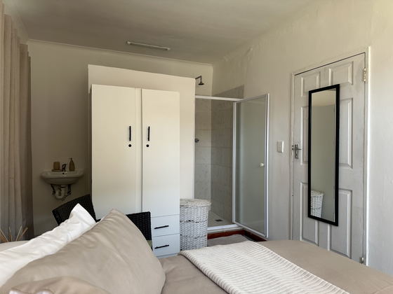 En-suite available in cottage room