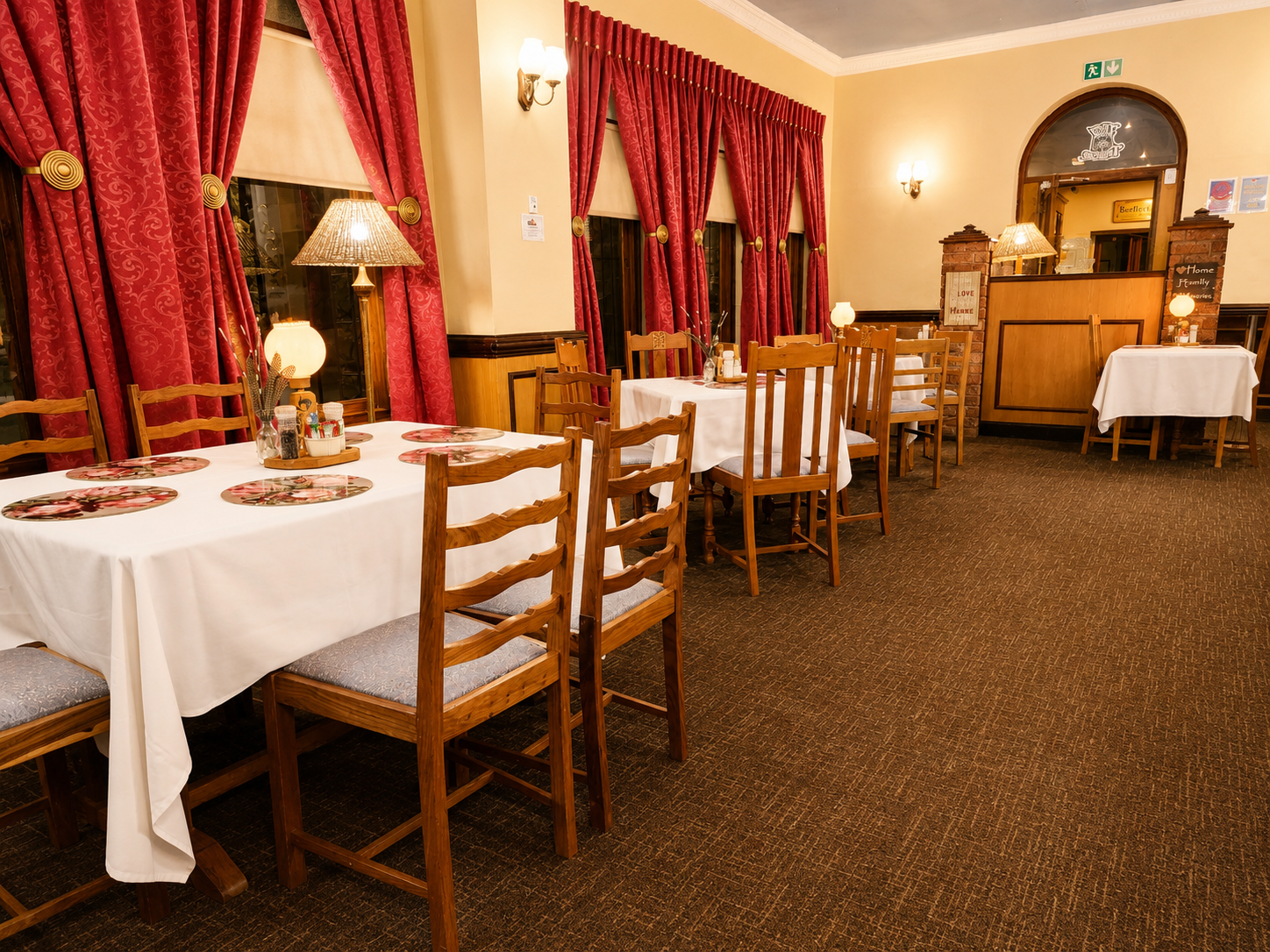 Traditional English Pub & Restaurant