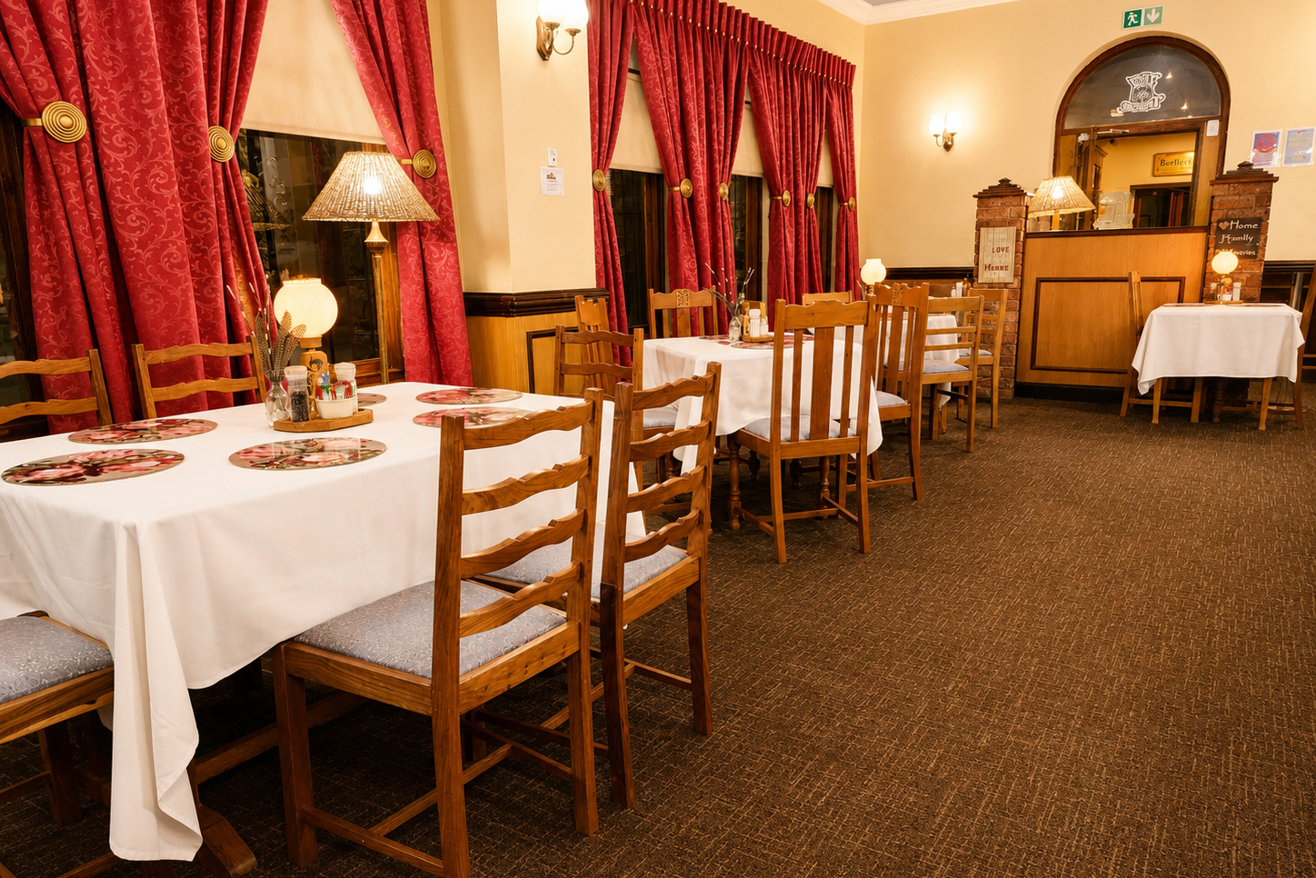 Traditional English Pub & Restaurant