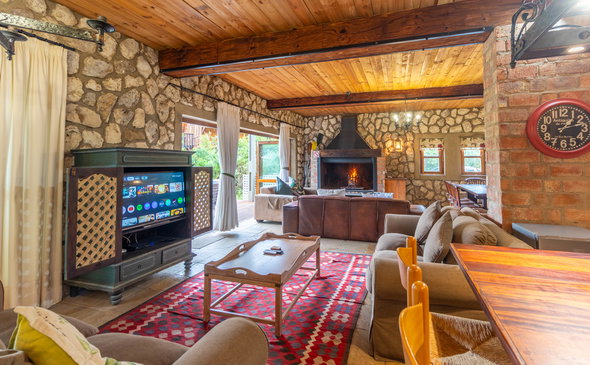Stone Cottage - River front - Fireplace - Firepit