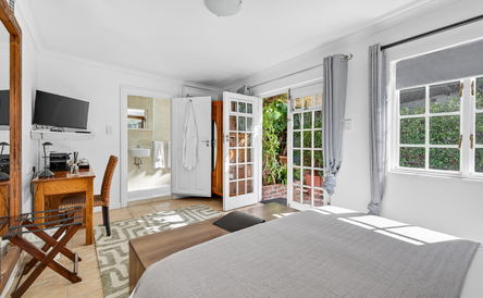 Room 5: Garden Cottage