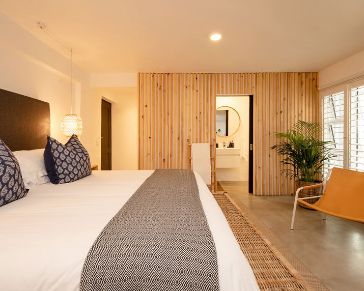 Luxury King Room 3