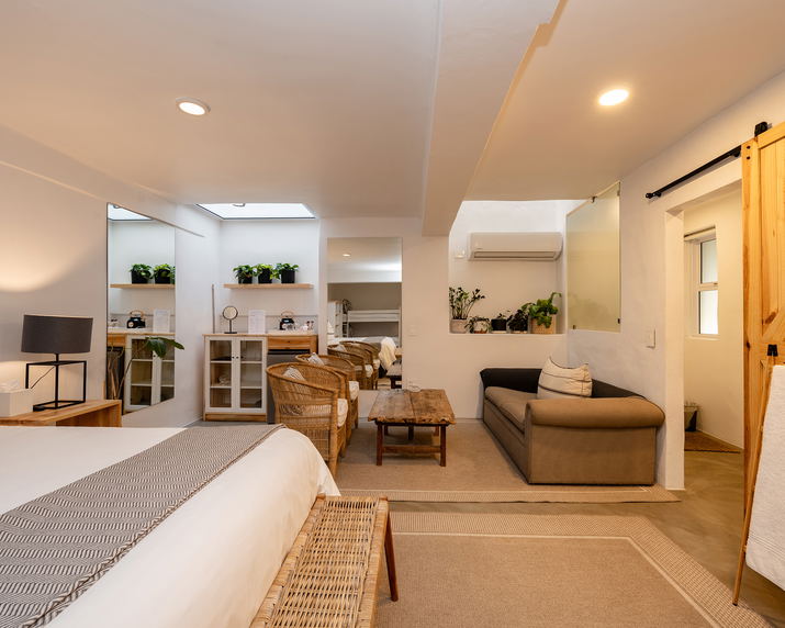 Luxury Family Room 7