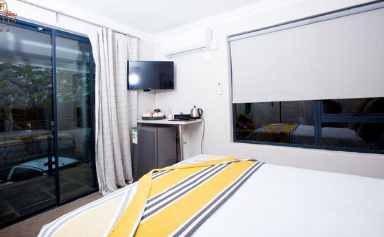Pearl Room