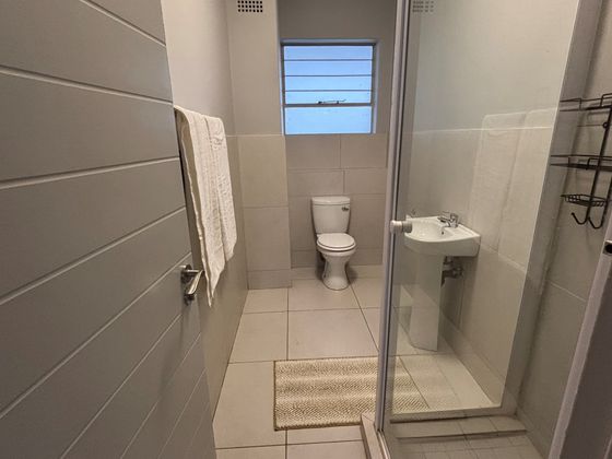Bathroom at Glenhazel Square