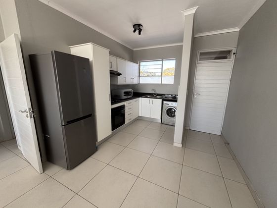 Fully equipped kitchen at Glenhazel Square