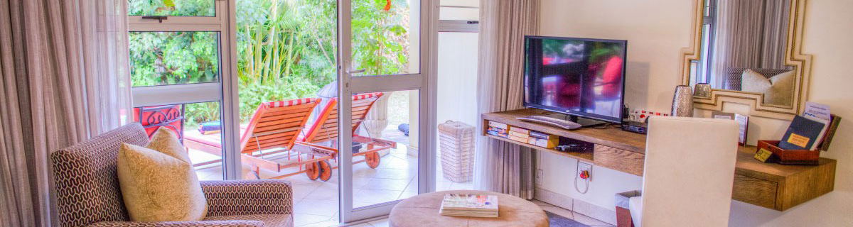 The Yellowwood Room lounge area